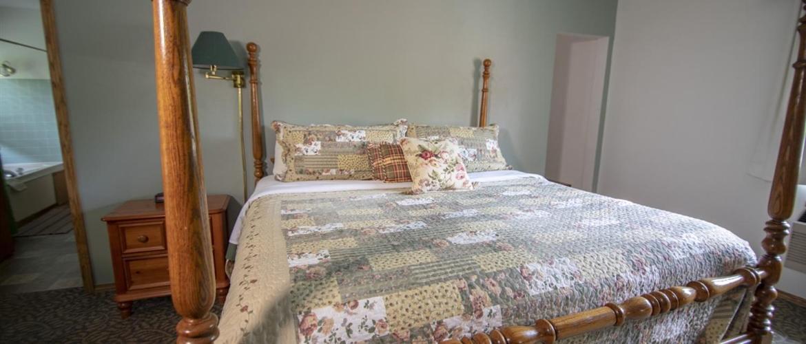 Ridges Inn & Suites Baileys Harbor Bagian luar foto