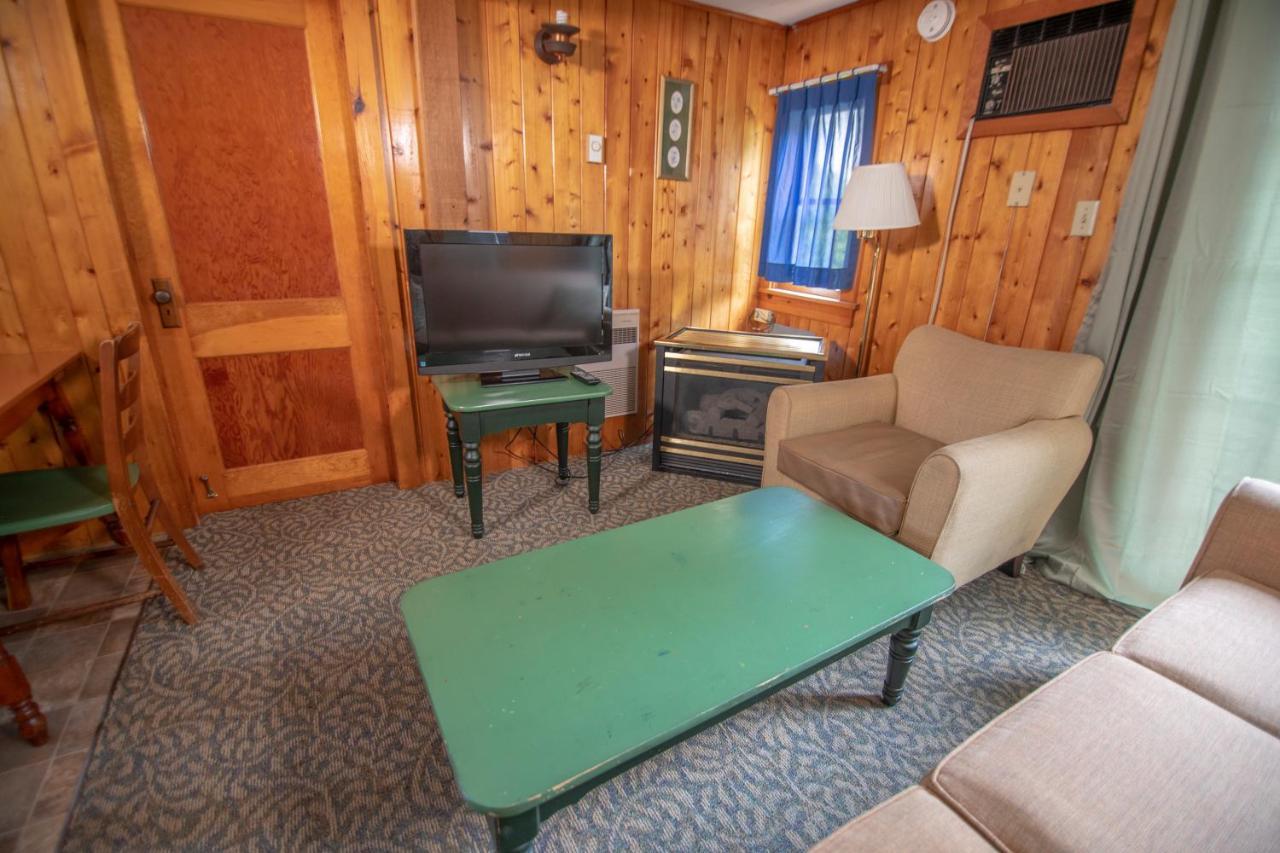 Ridges Inn & Suites Baileys Harbor Bagian luar foto