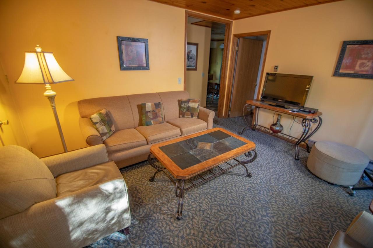 Ridges Inn & Suites Baileys Harbor Bagian luar foto