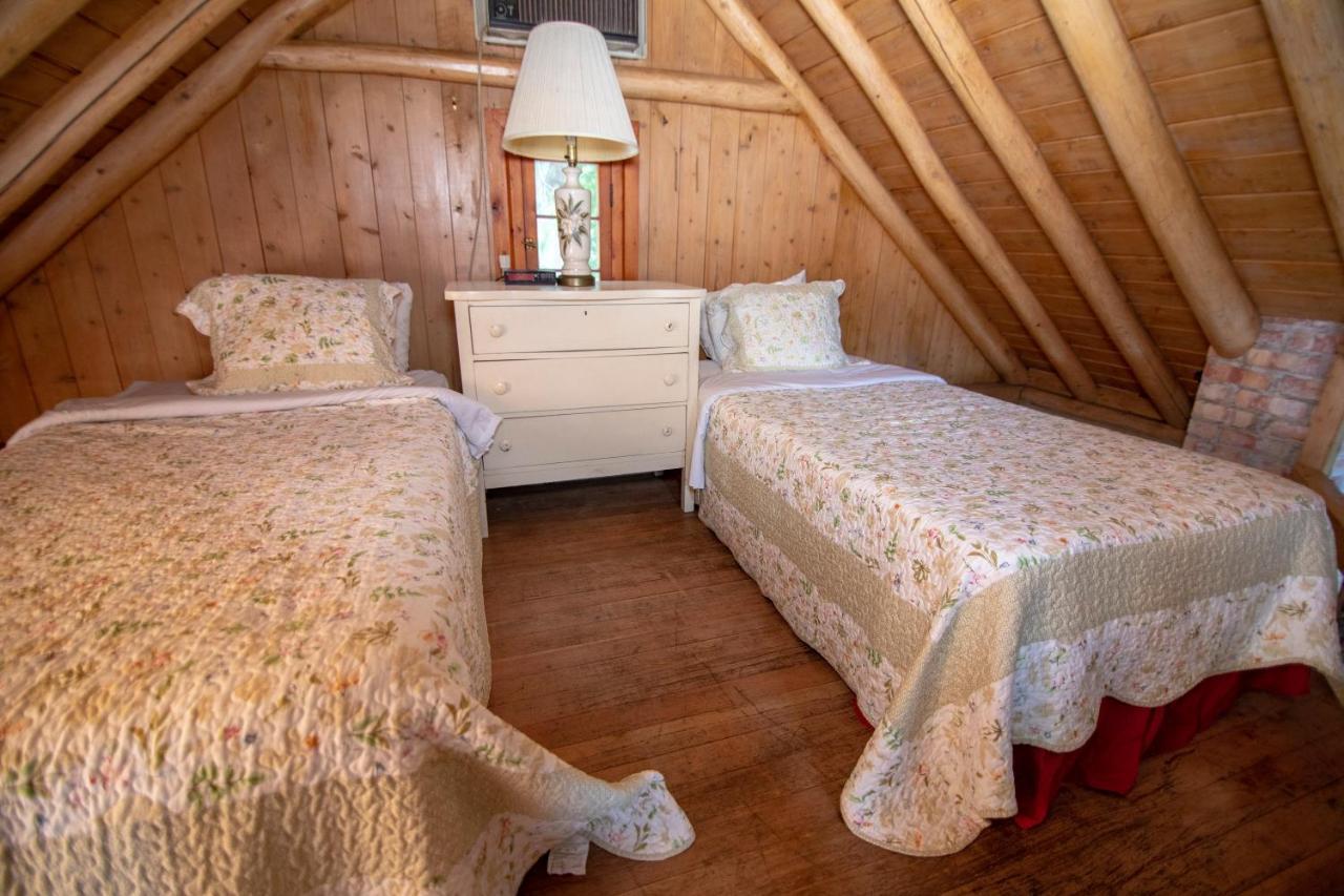 Ridges Inn & Suites Baileys Harbor Bagian luar foto