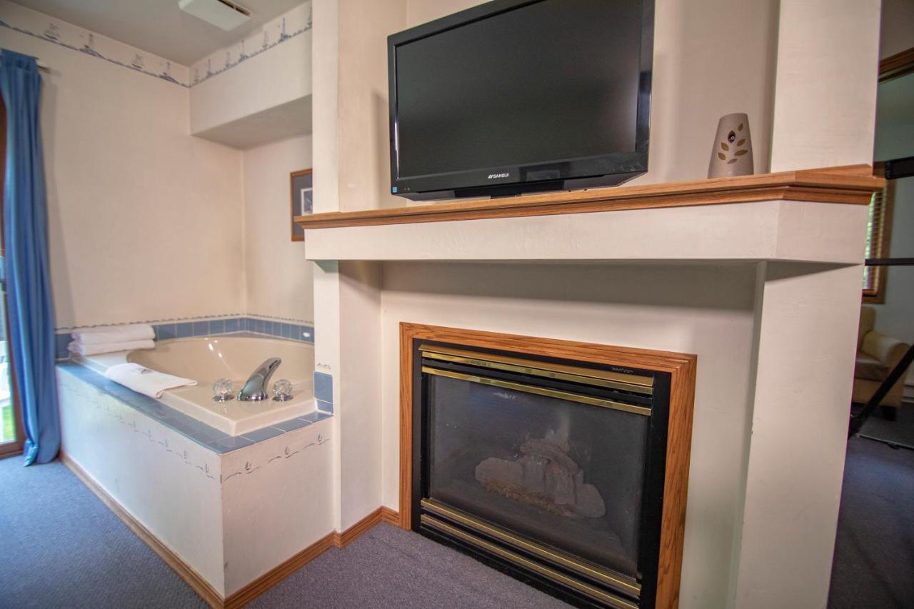 Ridges Inn & Suites Baileys Harbor Bagian luar foto