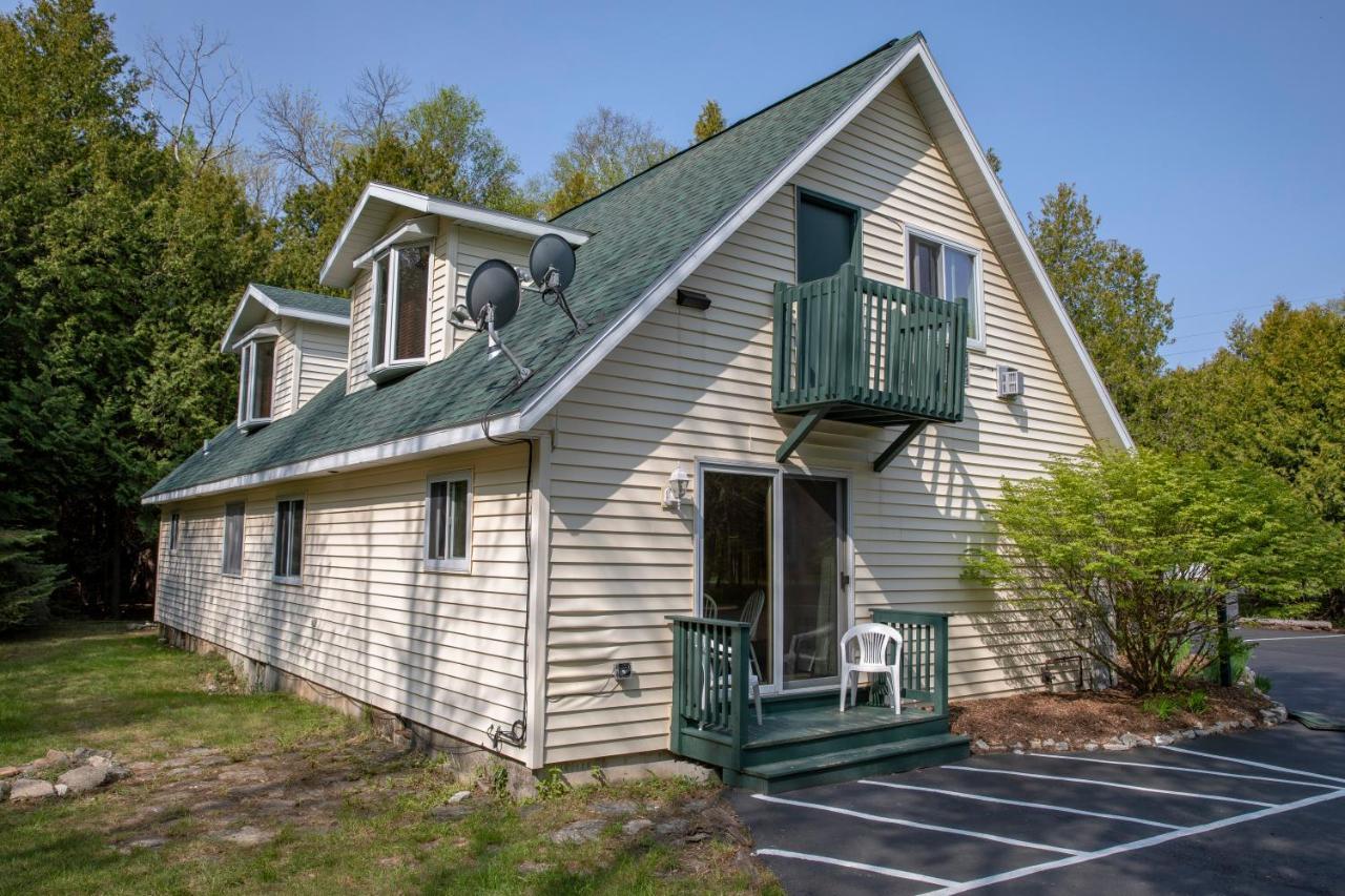 Ridges Inn & Suites Baileys Harbor Bagian luar foto
